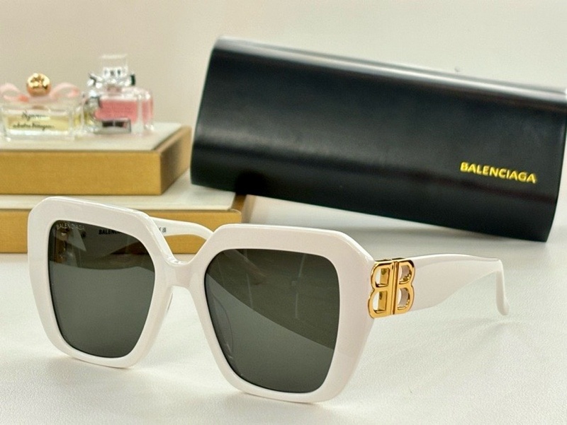 Balenciaga Sunglasses 141